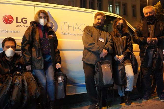 Η δωρεά της LG και της Ithaca ενισχύει τους αστέγους της Αθήνας τις κρύες μέρες των Χριστουγέννων